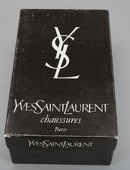 SKOR, pumps, Yves Saint Laurent.