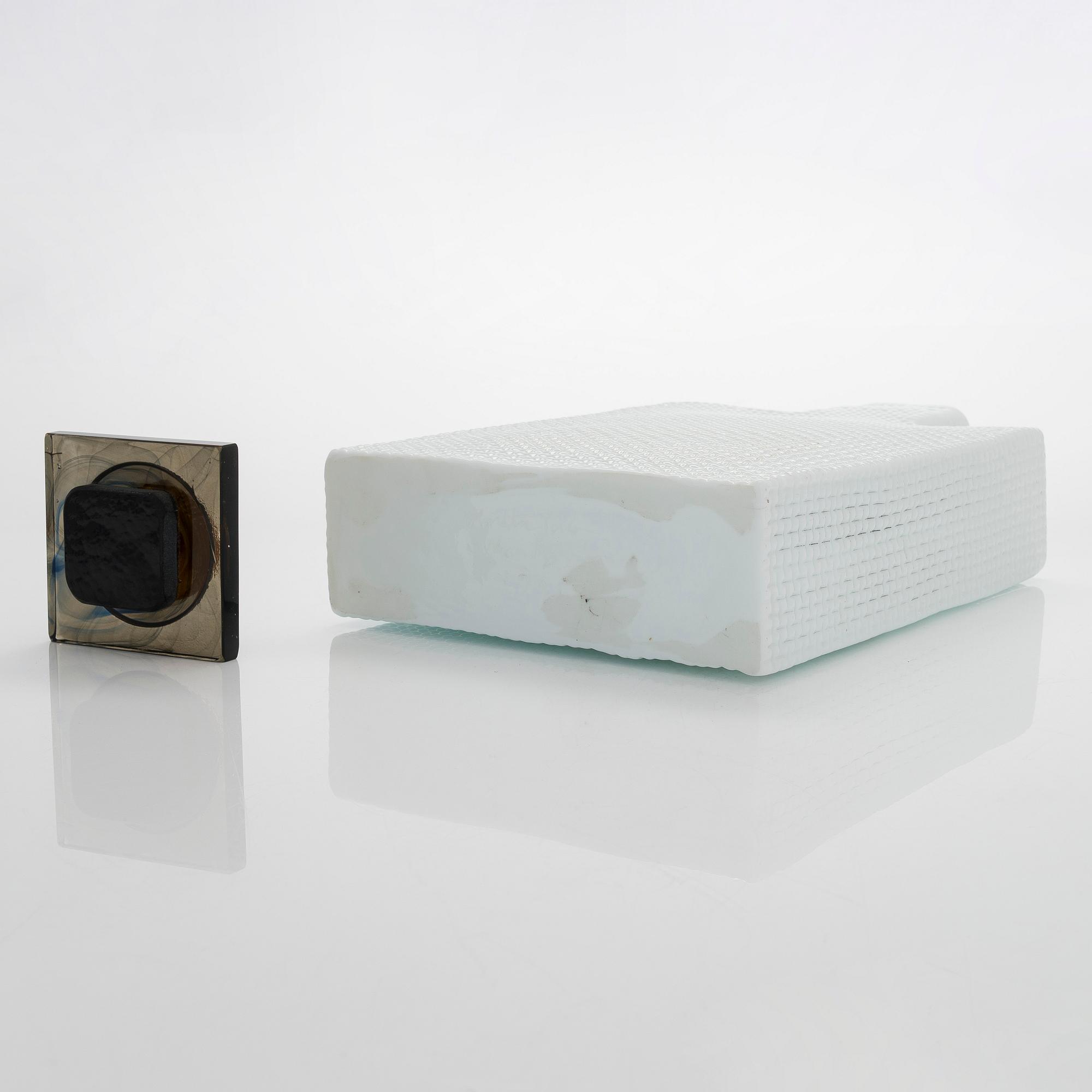 Markku Salo, veistos, "Kortteli", signeerattu Markku Salo Nuutajärvi 1995.