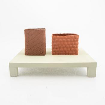 Signe Persson-Melin, a set lof two signed and dated 02 bowls.