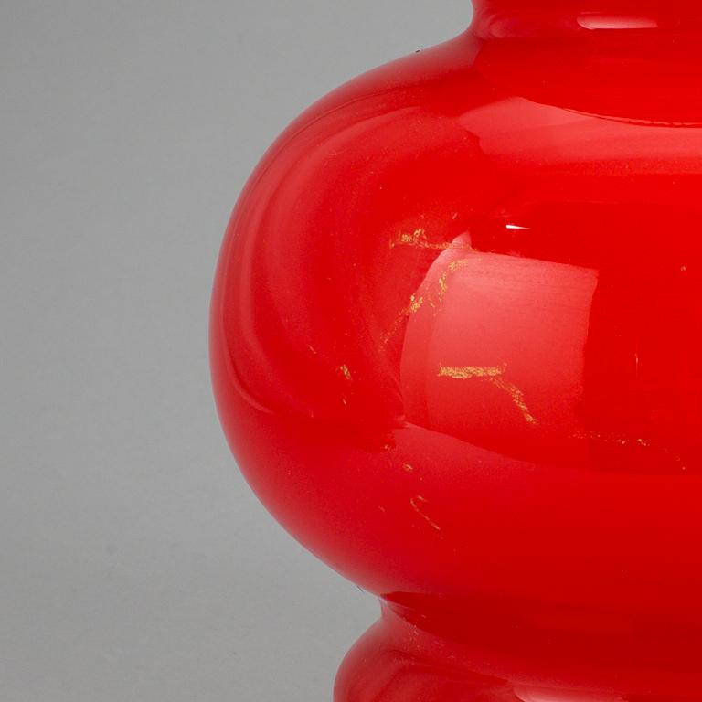 A red glass table lamp, 1960/70's.