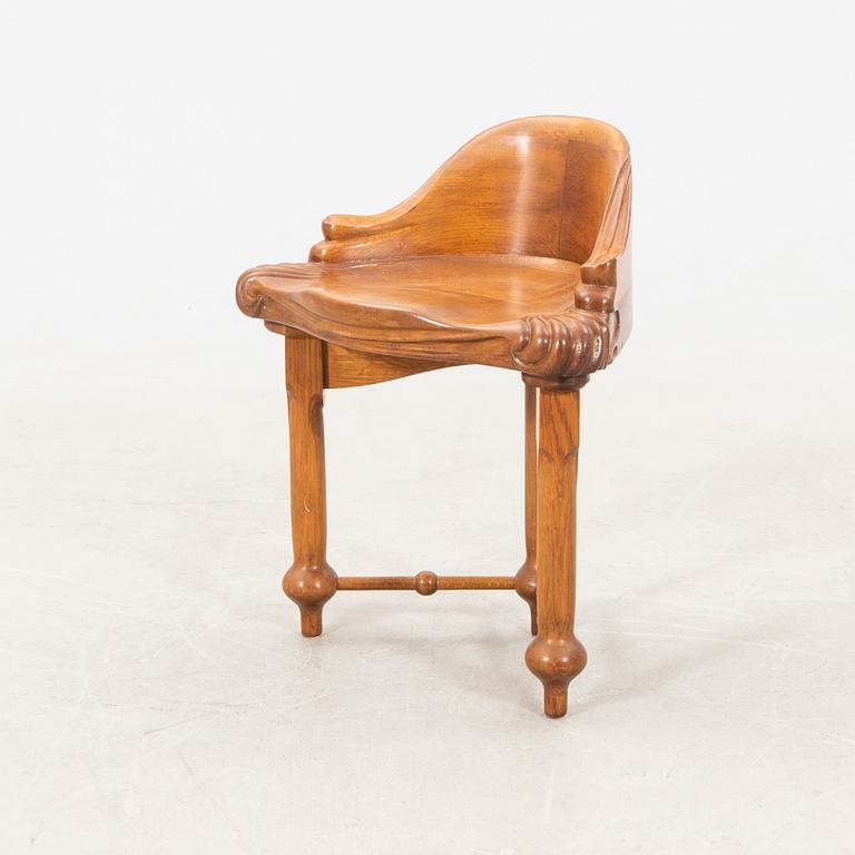 Antoni Gaudí, "Calvet" chair numbered CXXIX.