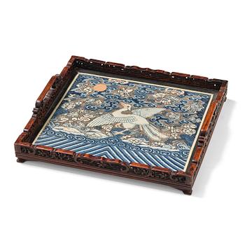 1080. A Chinese kesi insignia/buzi mounted in a tray, late Qing dynasty.