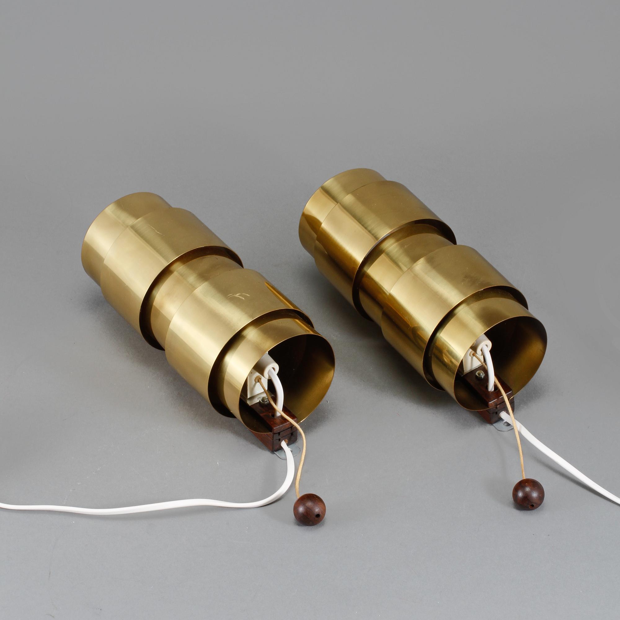 VÄGGLAMPOR, ett par, troligen Hans-Agne Jakobsson, Markaryd, 1900-talets andra hälft.