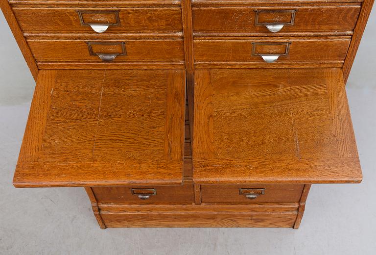 ARKIVSKÅP, 1900-talets första hälft.