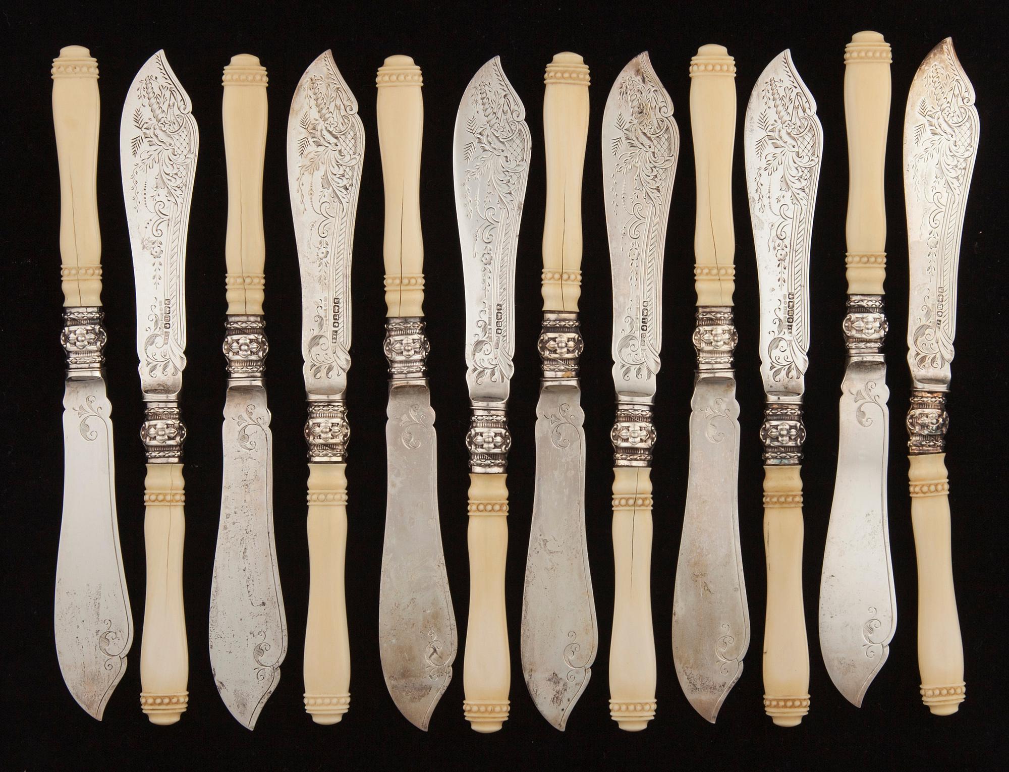 BESTICKUPPSÄTTNING, 12+12 delar, silver, Sheffield, England 1886, bär finska kontrollstämplar.