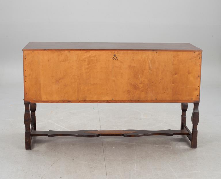 SIDEBOARD, Carl Malmsten, "Haga", Nordiska Kompaniet 1920-tal, brännmärkt.