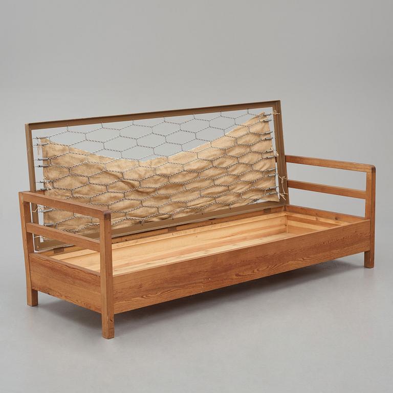 Axel Einar Hjorth, soffa, "Sport", Nordiska Kompaniet, 1930-tal.