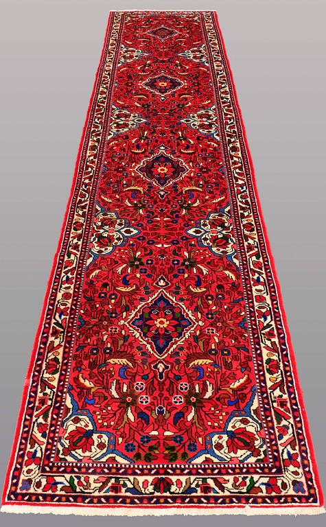A RUNNER, Rudbar, ca 425 x 85 cm.