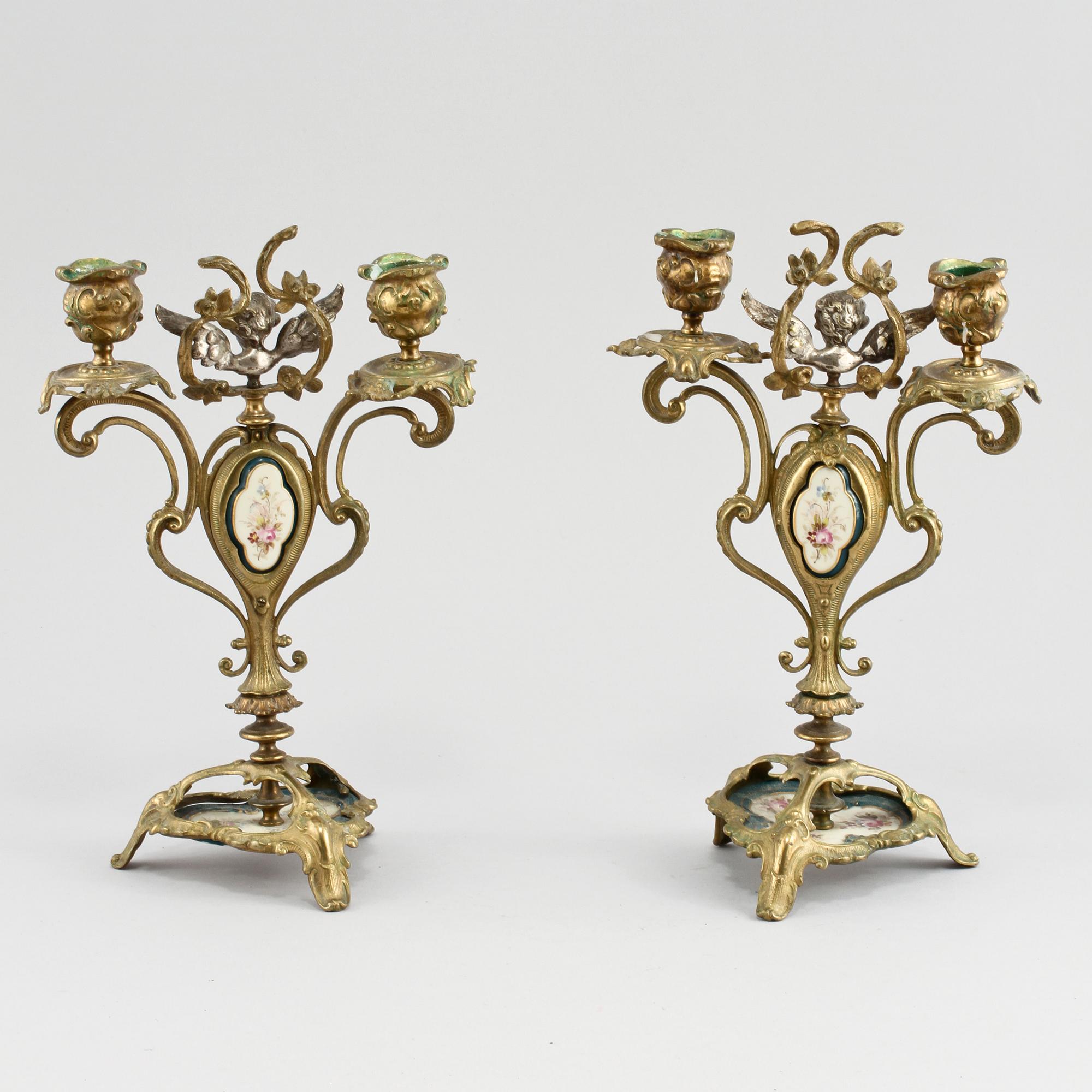 KANDELABRAR, ett par, Louis XV-stil, 1900-talets första hälft.