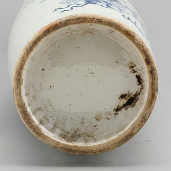 GOLVVAS, porslin, Kina. 1800-tal.