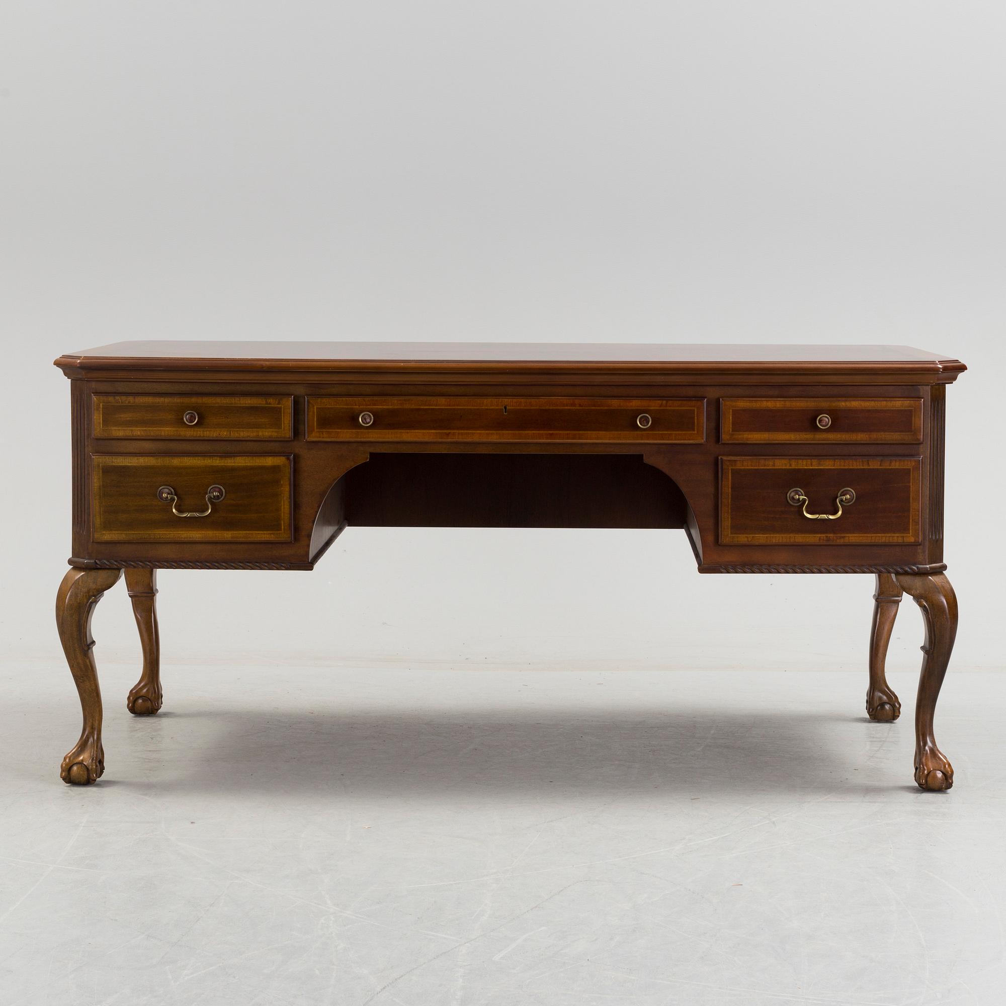 A writing desk and chair by Alexander Julian, Home Colours.