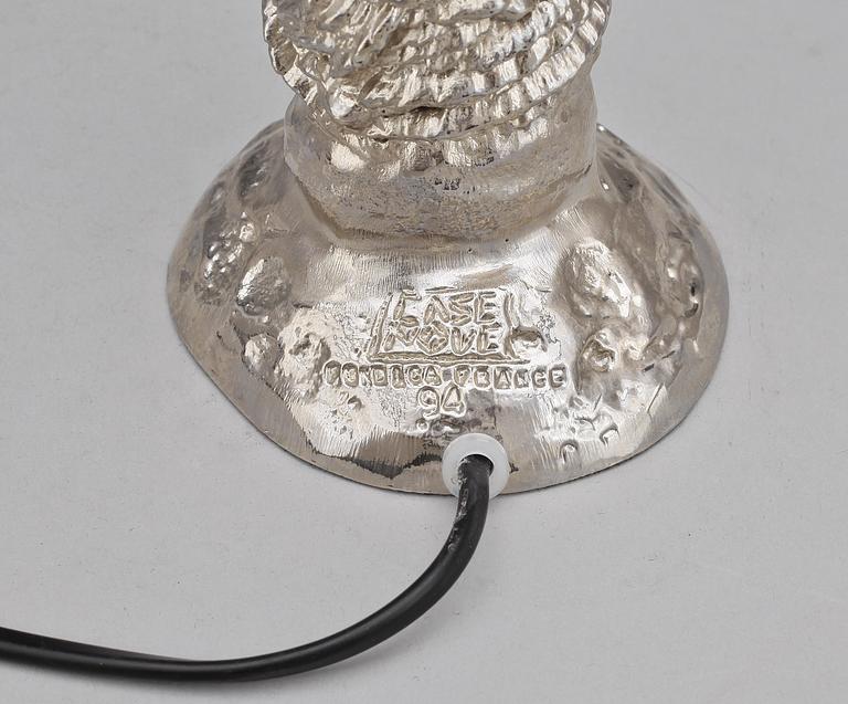BORDSLAMPA, vitmetall, Pierre Casenove, Fondica, Frankrike, 1900-talets andra hälft, nr 94.