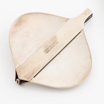 Bracelet and pendant, silver. Pendant by David Andersen, Norway.