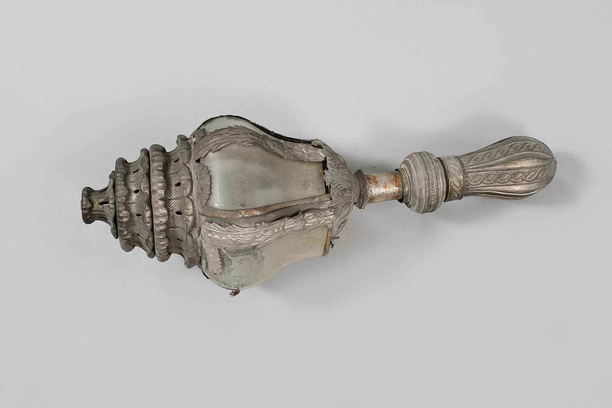 VÄGGLYKTA, omkring 1900. Höjd 95 cm.