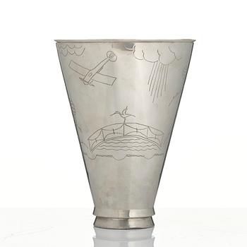 Nils Fougstedt, Vase, Firma Svenskt Tenn, Stockholm, 1925.