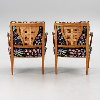 Josef Frank, karmstolar, ett par, modell 969, Firma Svenskt Tenn.