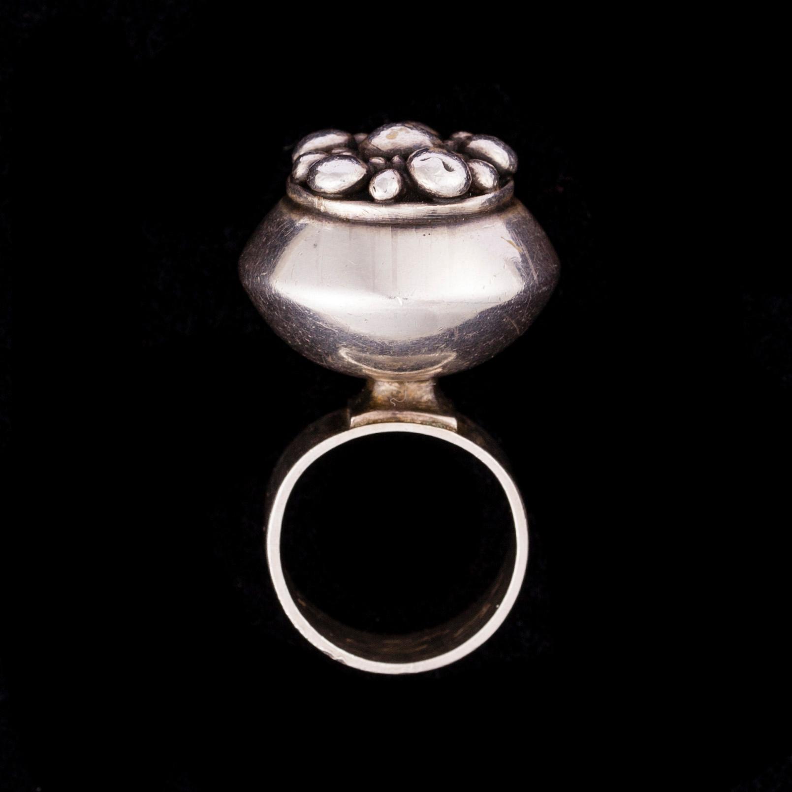 RING, silver (916) Saara Hopea, Ossian Hopea Borgå 1963. Vikt 13 g.