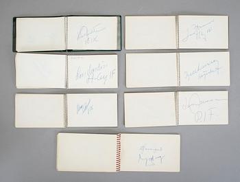 SAMLING FOTBOLLSAUTOGRAFER, bla Ryska landslaget -64, Benfica, Nacka Skoglund, Prawitz Öberg, 1960-70-tal.