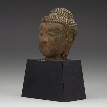 A bronze head of buddha, Ming dynasty (1368-1644).