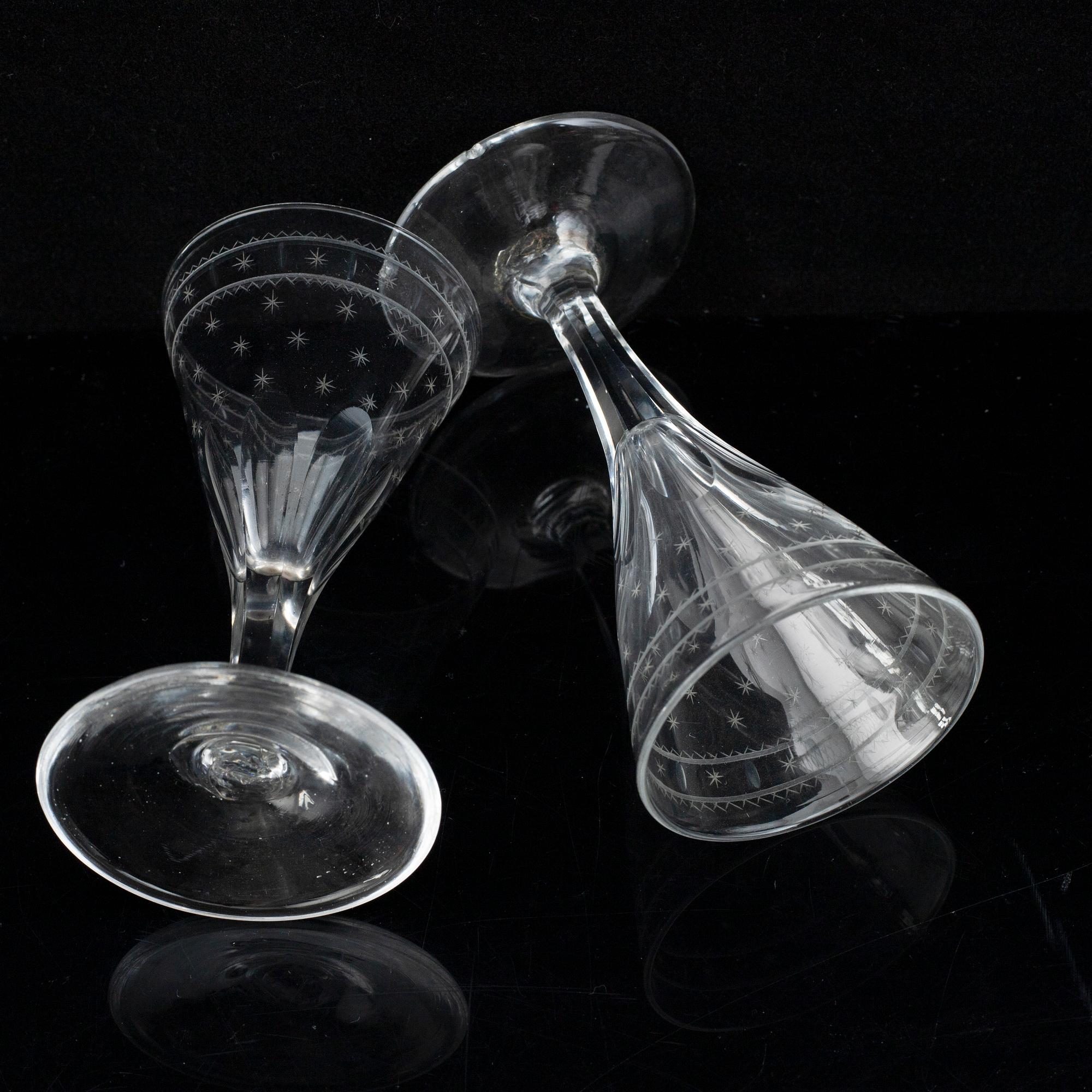 A part glass service, 20th century (25 pieces).