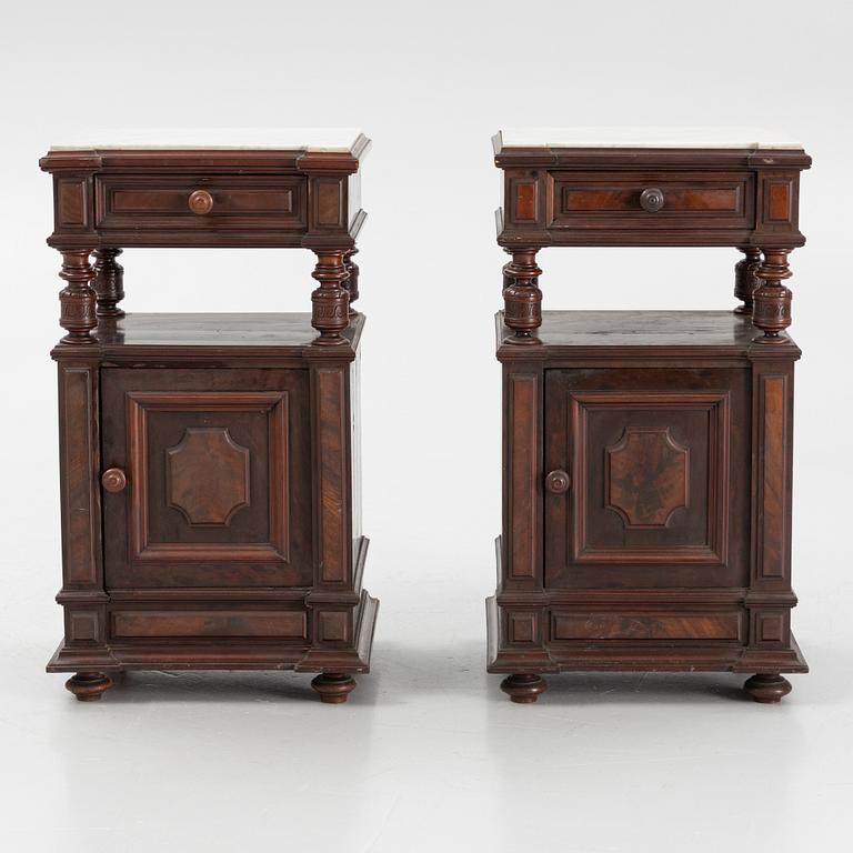 Sängbord, ett par, sent 1800-tal.