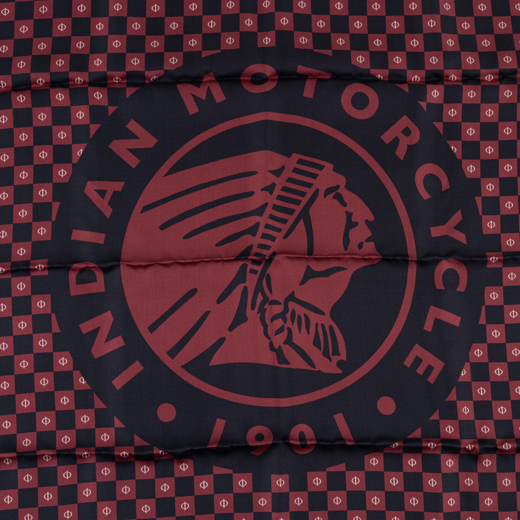 Baume & Mercier, scarf, 66 x 66 cm.