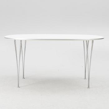 Bruno Mathsson & Piet Hein, matbord, "Superellips", Fritz Hansen, Danmark 2005.