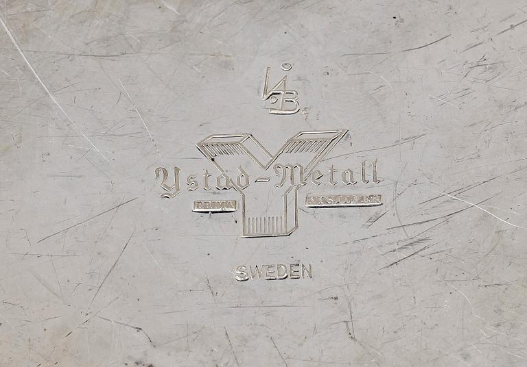 LJUSSTAKAR, ett par, nysilver, "Liljan", Ivar Ålenius Björk, Ystad metall, 1900-tal.