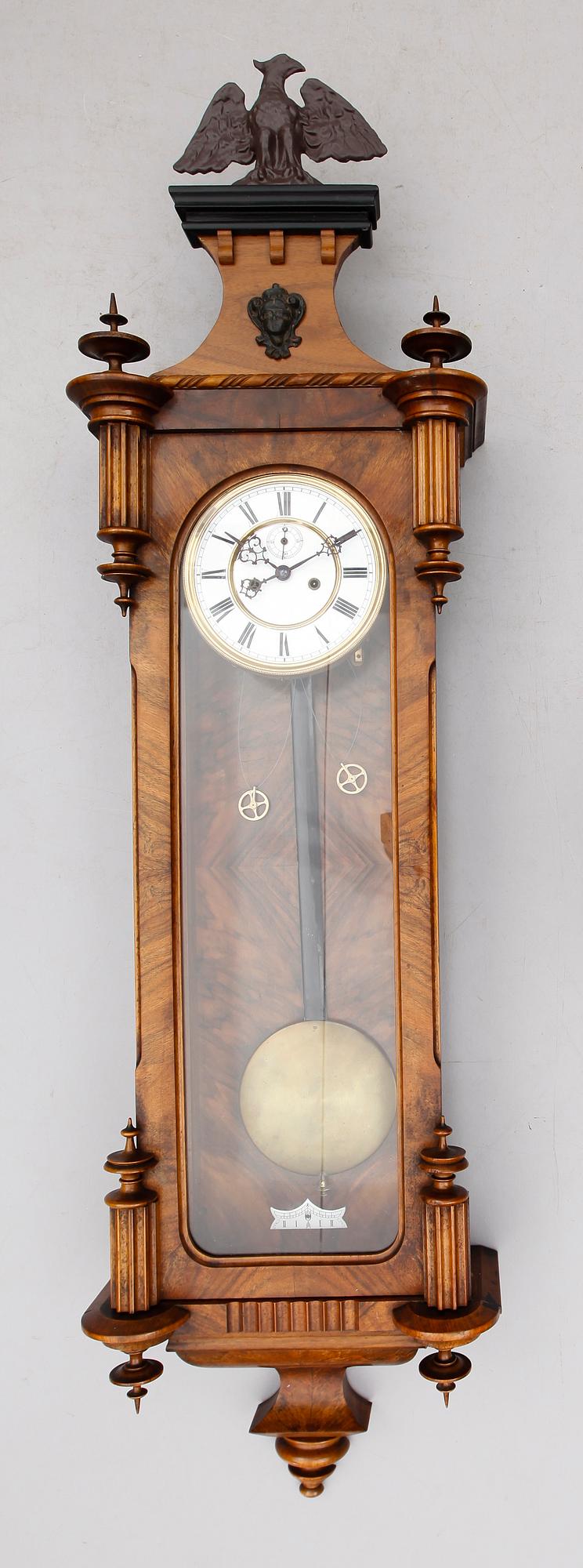 VÄGGUR, s k lodregulator, sekelskiftet 1900.