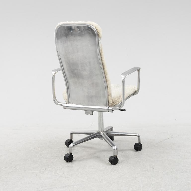 Frederick Scott, a 'Supporto' desk chair, Hille, England.