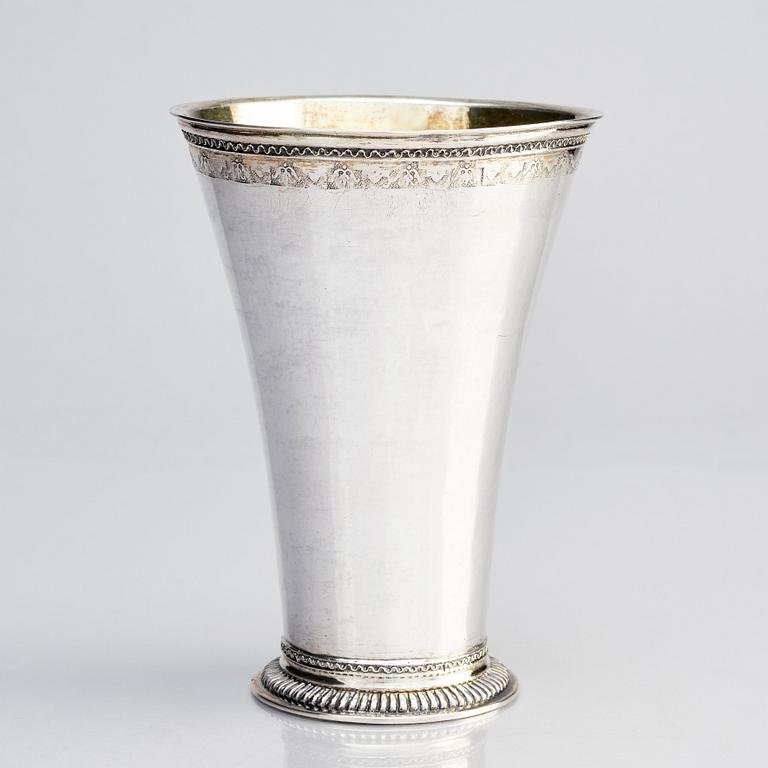 Martin Bernström, bägare, delvis förgyllt silver, Härnösand (verksam 1742-1779 (1782)). Rokoko.