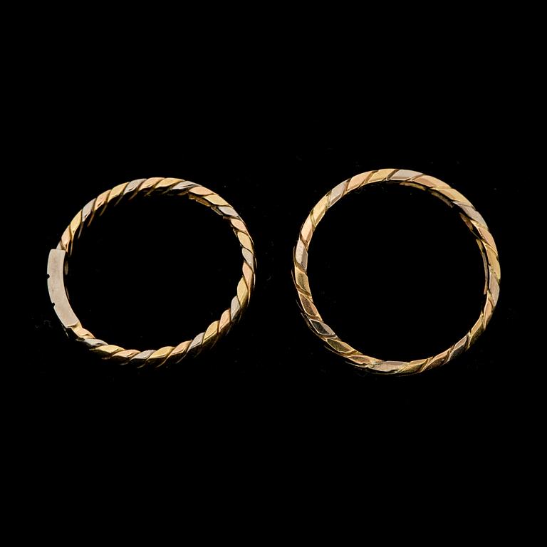 RINGAR, 2 st. 18K guld med små diamanter. Gustaf Dahlgren Malmö. Vikt tot. ca 4 gram.
