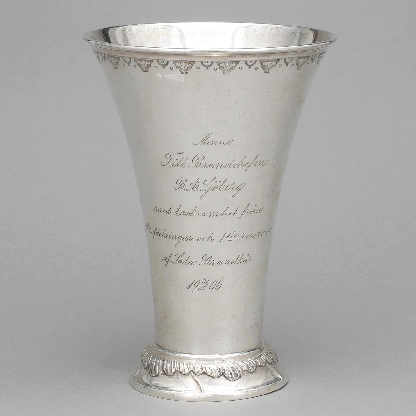 POKAL, silver, firma Olof Malmsten, Stockholm, 1902. Vikt ca 330 g.
