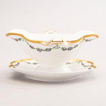 A Royal Copenhagen porcelain 55 pcs dinner service model 478 mid 1900s.