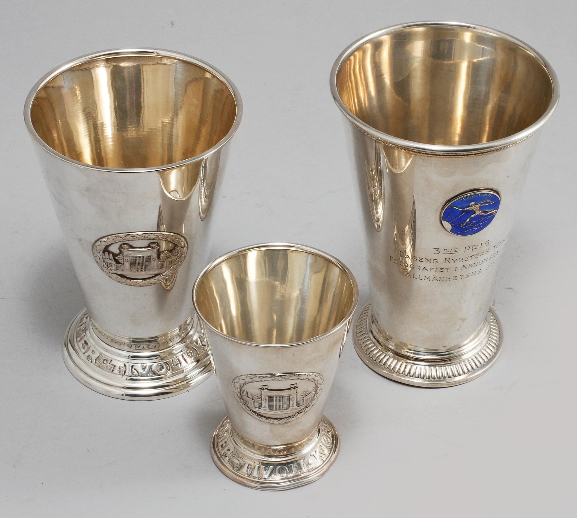 BÄGARE, 3 st, silver, 1900-tal. Vikt 560 gram.