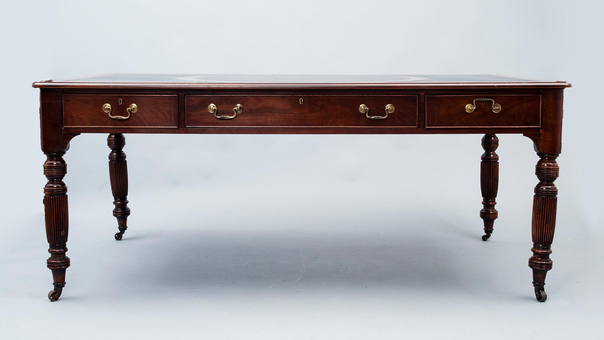 SKRIVBORD, England/Frankrike 1900-talets mitt.