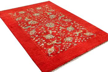A Ziegler Ariana carpet, c. 292 x 204 cm.
