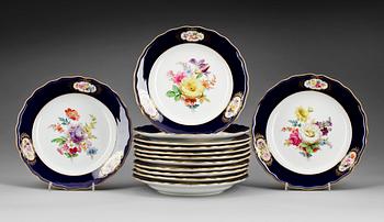 TALLRIKAR, 13 stycken, porslin. Meissen, sent 1800-tal.