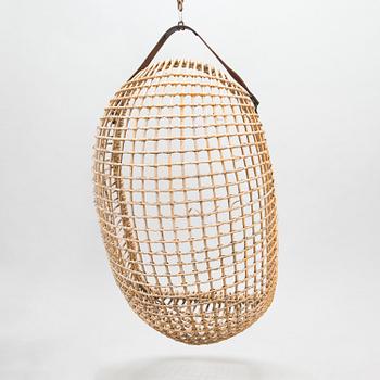 Giovanni Travasa, hanging chair 'Eureka' for Vittorio Bonacina. 1960's.