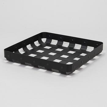 Eero Aarnio, kori, malli EA06 B "CrissCross", Alessi, 2013.