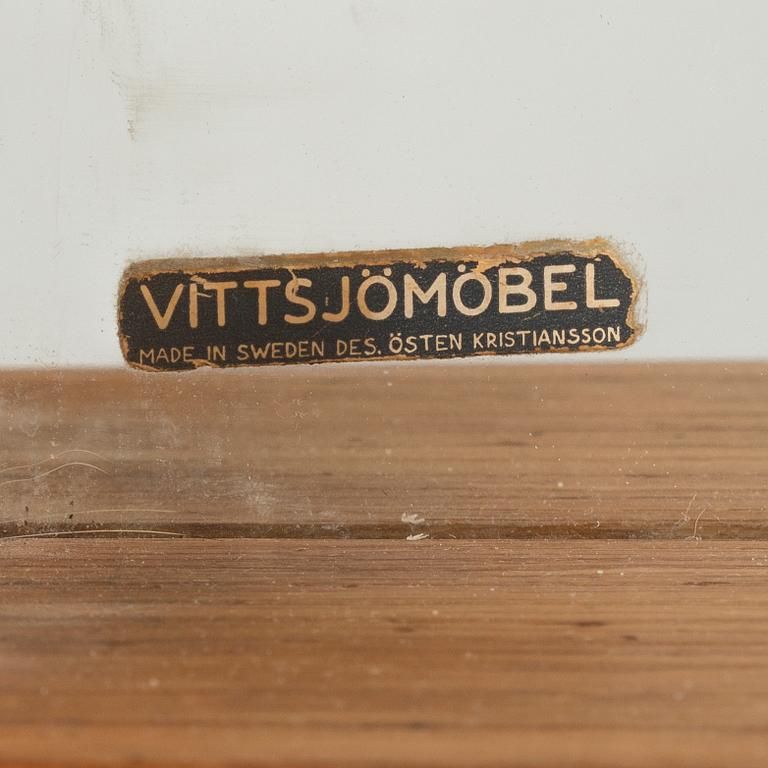 Östen Kristiansson, an oak mirror, Luxus/Vittsjömöbel, Vittsjö.