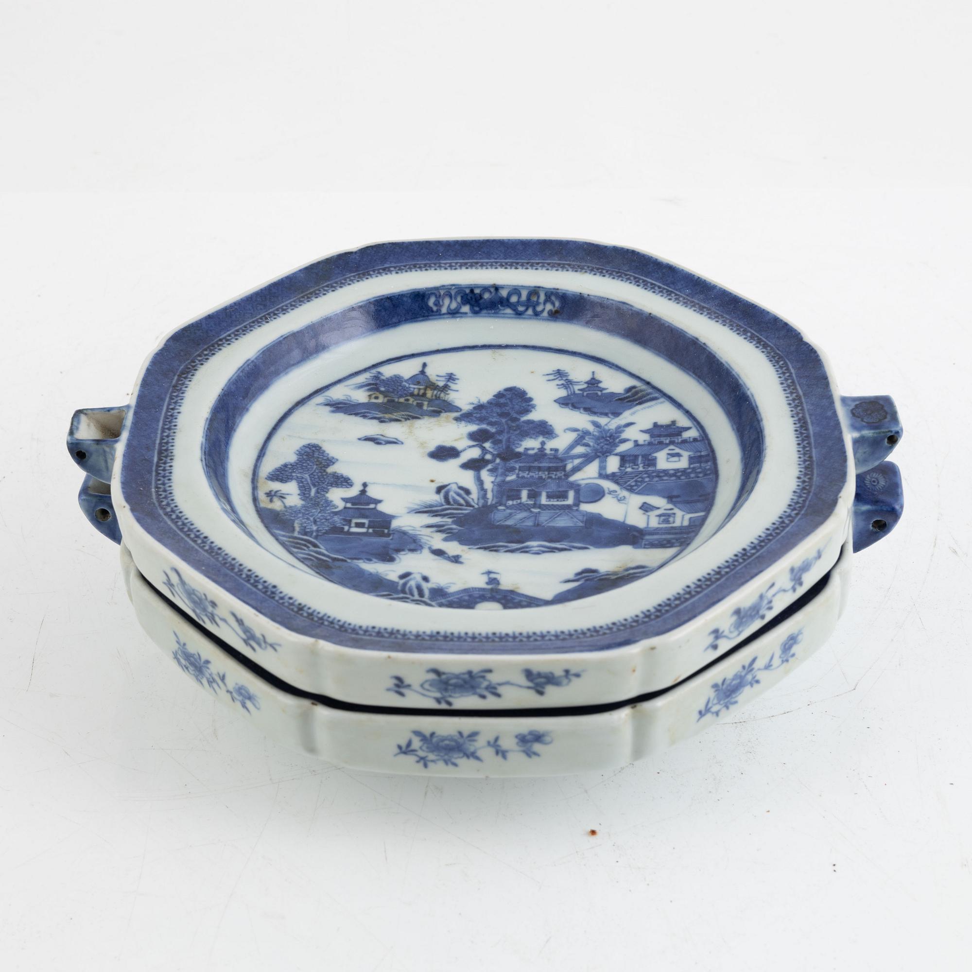 Värmetallrikar, ett par, kompaniporslin, Kina, Qianlong (1736-95).