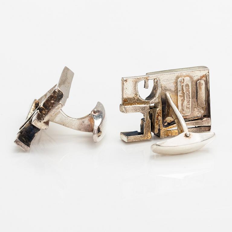 Jorma Laine, A pair of silver cufflinks. Turun Hopea, Turku 1974.