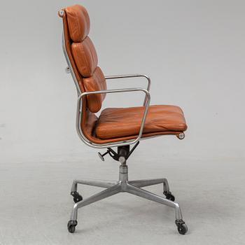 CHARLES AND RAY EAMES, kontorsstol, Soft Pad, Herman Miller, 1900-talets andra hälft.