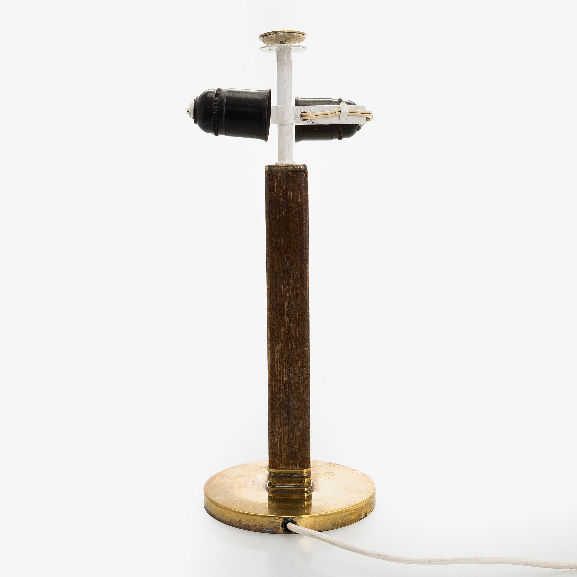 Paavo Tynell, bordslampa, modell 5066, Taito Oy, 1900-talets mitt.