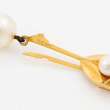 Collier med hänge/lås Ole Lynggaard 18K guld med odlade pärlor.