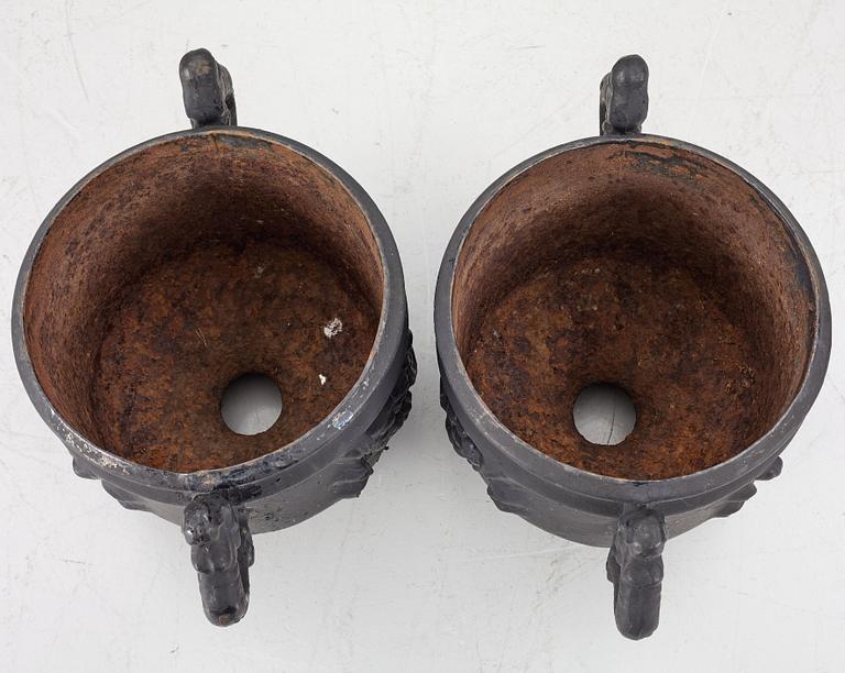 A pair of garden urns, Stavsjö Bruk, 20th century.