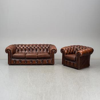 SOFFA OCH FÅTÖLJ, Chesterfield, 1900-talets andra hälft.