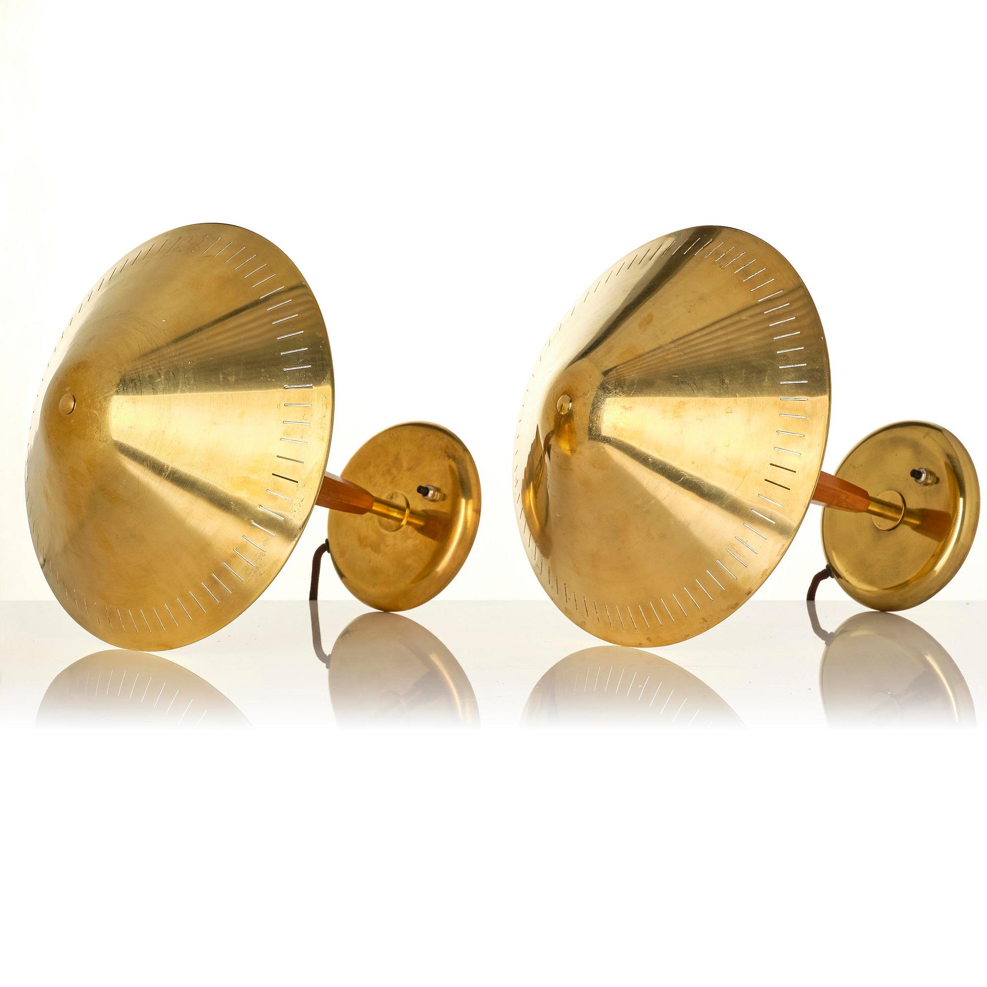 Harald Notini, a pair of table lamps model "15296", Arvid Böhlmarks Lampfabrik, Stockholm, 1940s.