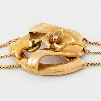 Bracelet 18K gold and a pearl.